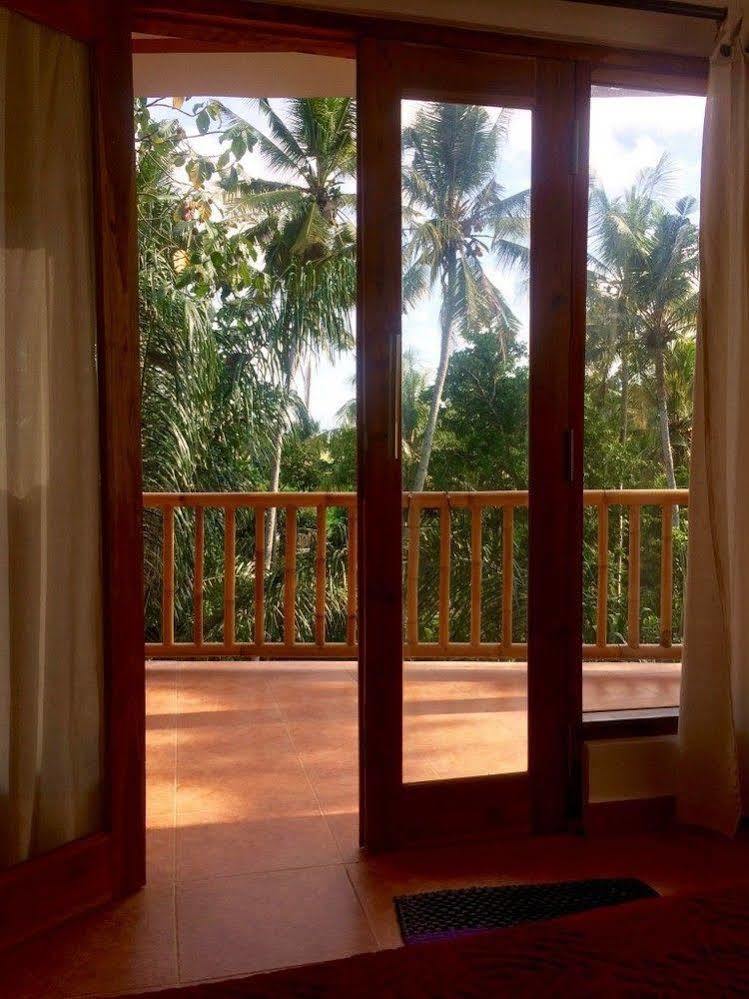 Shanti Toya Ashram Mambat Exteriör bild