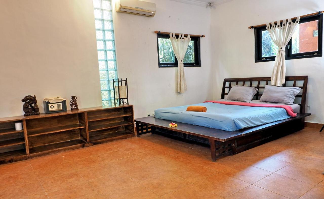 Shanti Toya Ashram Mambat Exteriör bild